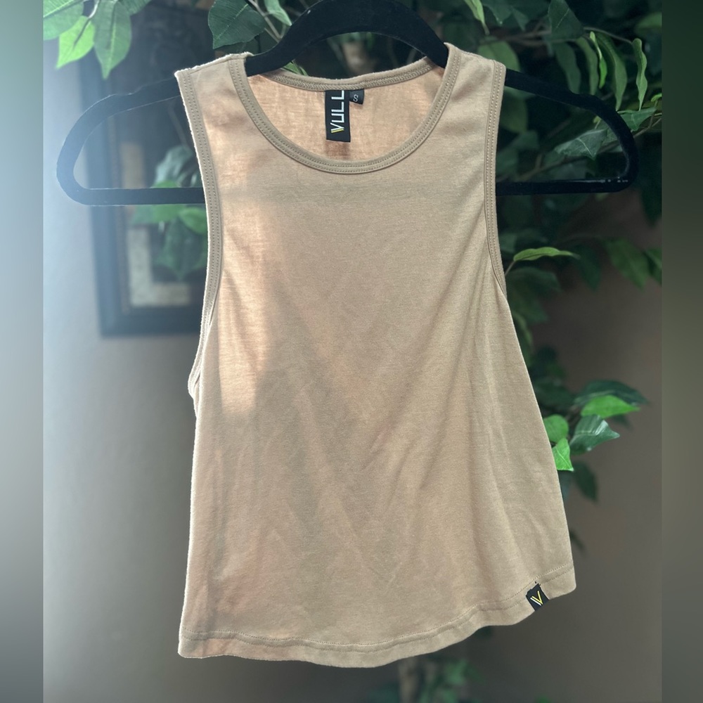 Vull Sports Tank in Tan Beige Size Small